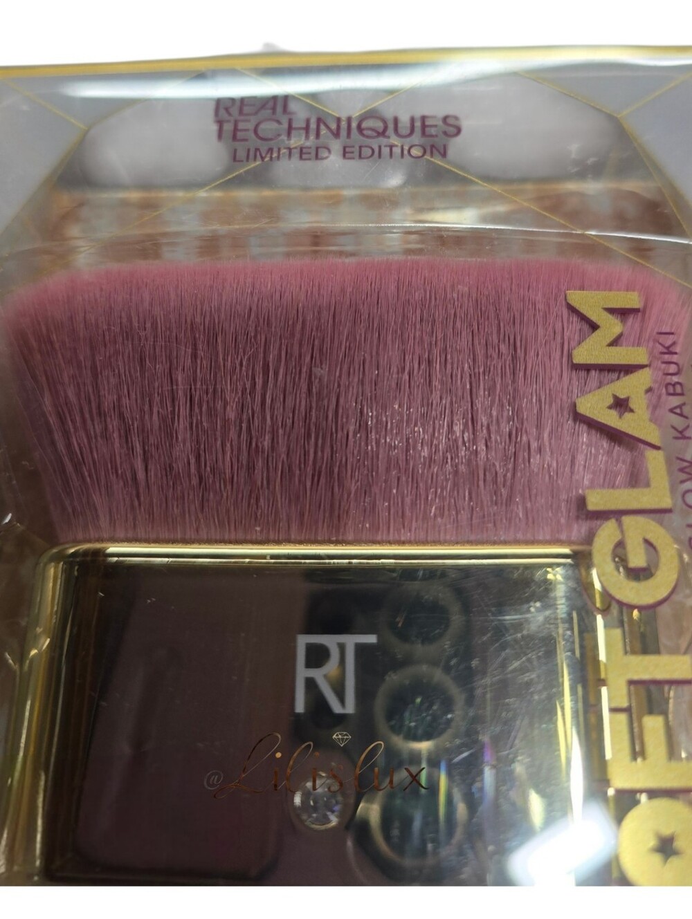 Real Techniques The Soft Glam  New! Pink Limited Edition 032 Curved Kabuki Brush
